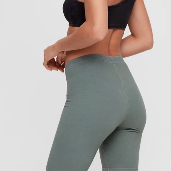 ARITZIA TNA The Mara Pant - Picture 2 of 2